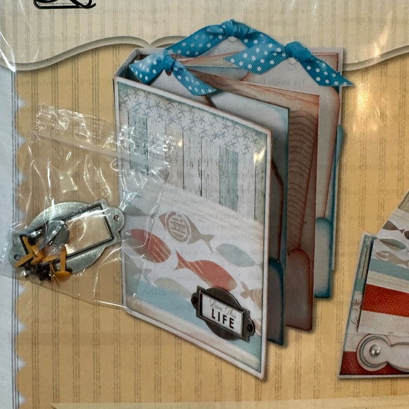 Quick quotes, scrapbook company, 5 x 6 tag book - Picture 3 of 4